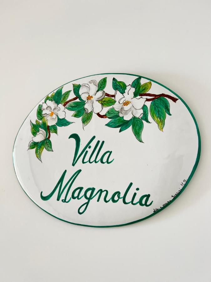 Villa Magnolia Formia Eksteriør billede